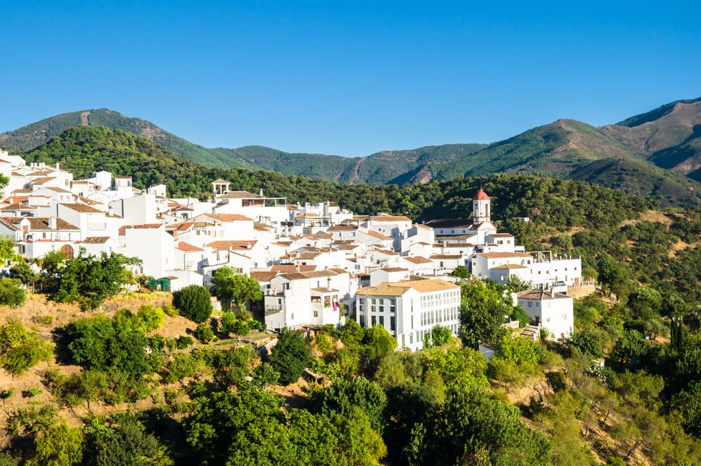 Descubre Genalguacil: El Pueblo Museo de Málaga.  Qué ver y cómo ir